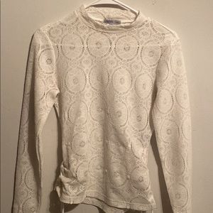 White small lace long sleeve women’s top